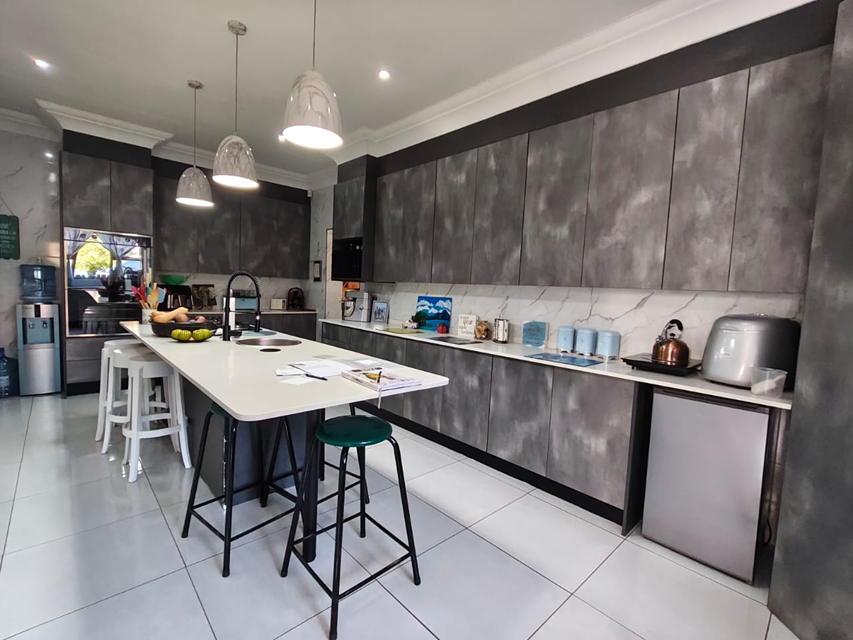 3 Bedroom Property for Sale in New Redruth Gauteng