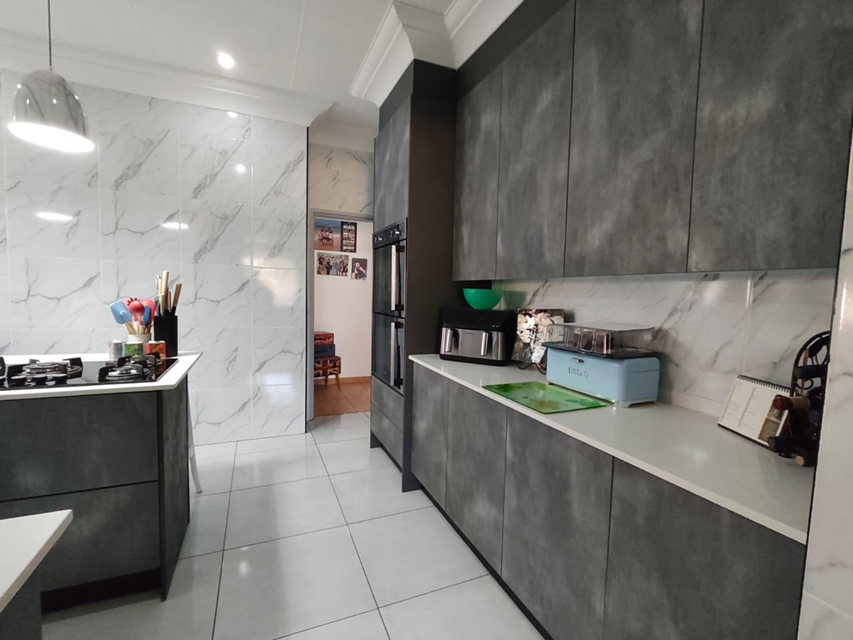 3 Bedroom Property for Sale in New Redruth Gauteng