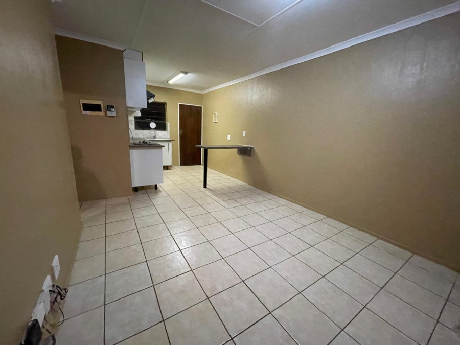 To Let 2 Bedroom Property for Rent in Dawn Park Gauteng