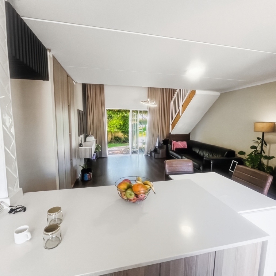 3 Bedroom Property for Sale in Sunninghill Gauteng