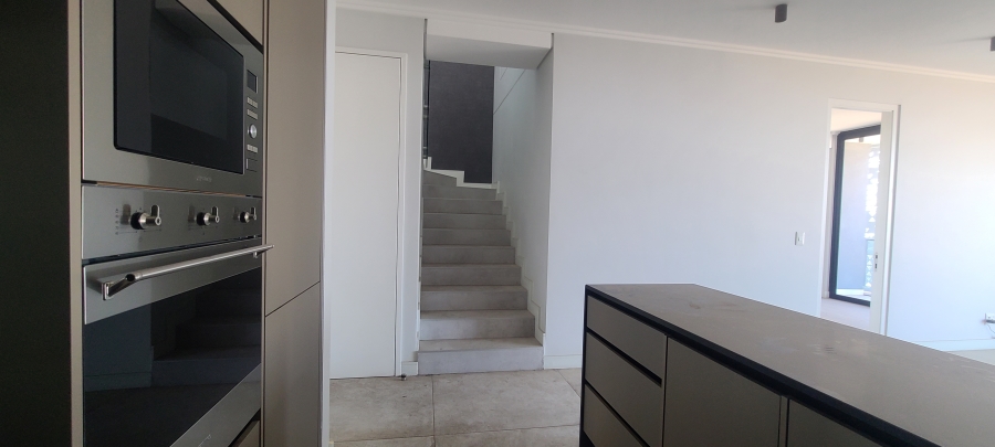 To Let 3 Bedroom Property for Rent in Waterfall Gauteng