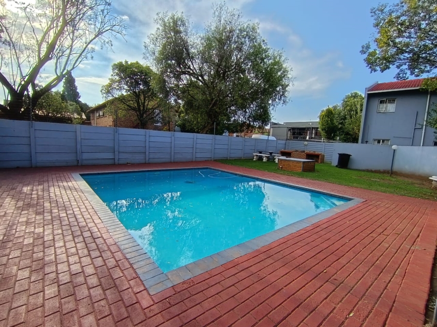 To Let 2 Bedroom Property for Rent in Westwood Gauteng