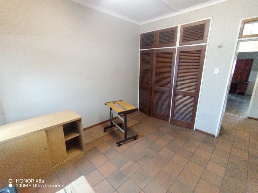 4 Bedroom Property for Sale in Kensington Gauteng