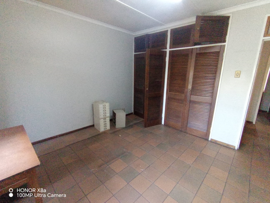 4 Bedroom Property for Sale in Kensington Gauteng