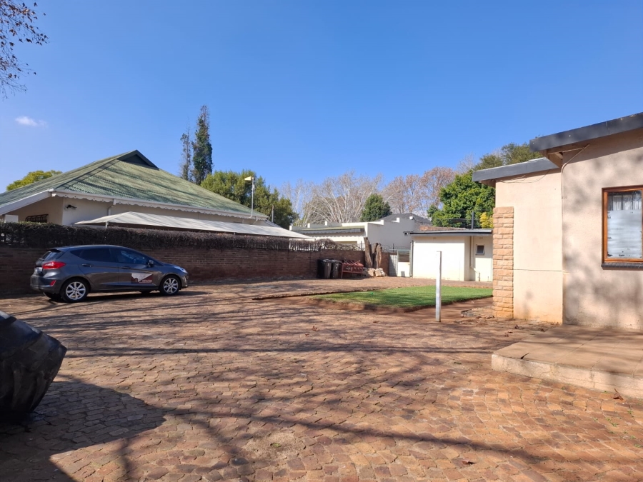 5 Bedroom Property for Sale in Benoni West Gauteng