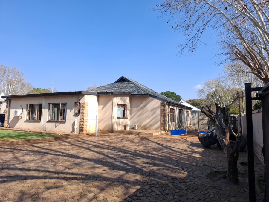 5 Bedroom Property for Sale in Benoni West Gauteng