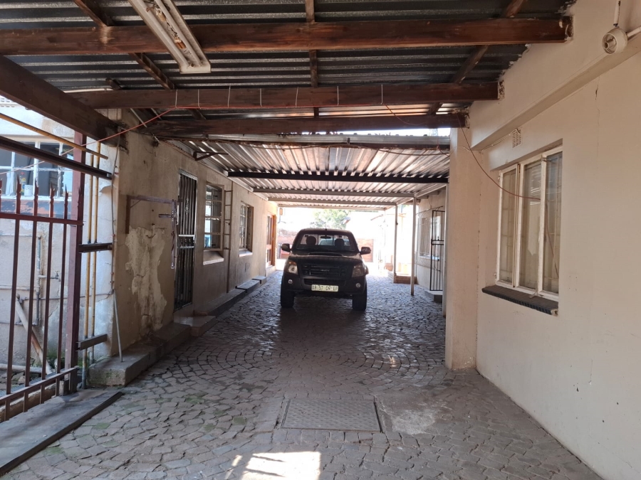 5 Bedroom Property for Sale in Benoni West Gauteng