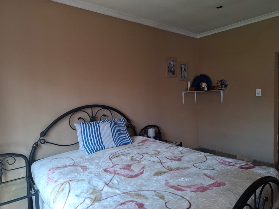 5 Bedroom Property for Sale in Benoni West Gauteng