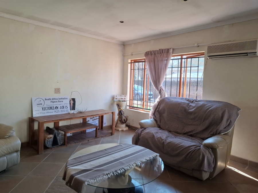 5 Bedroom Property for Sale in Benoni West Gauteng