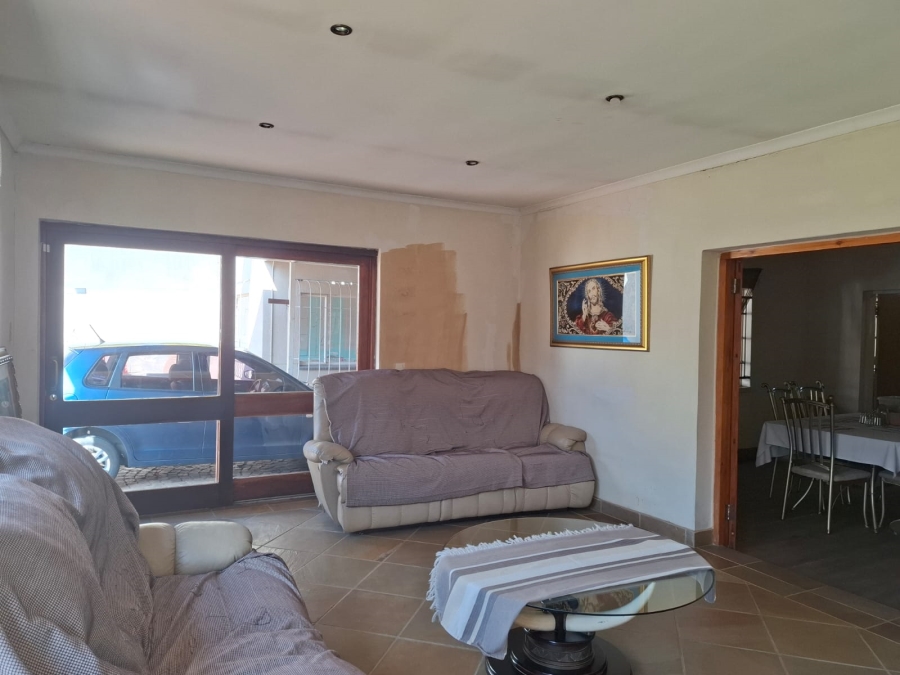 5 Bedroom Property for Sale in Benoni West Gauteng