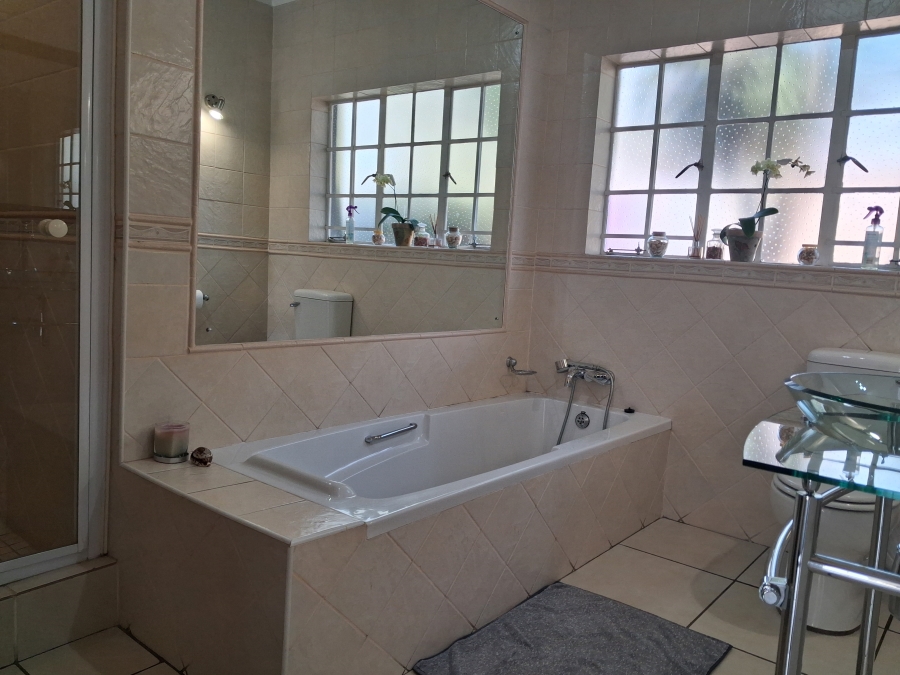 4 Bedroom Property for Sale in Eden Glen Gauteng
