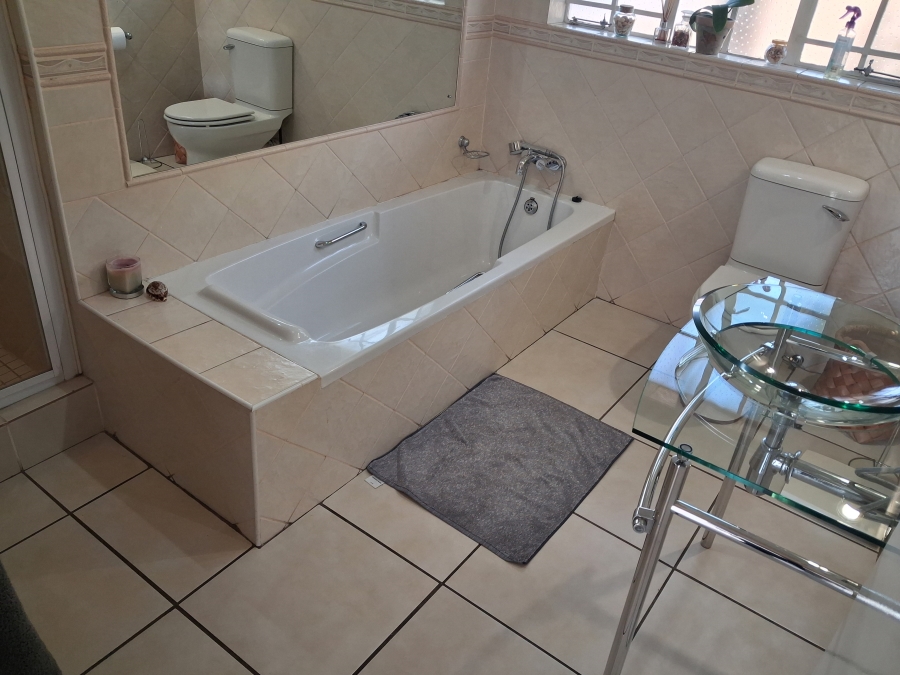 4 Bedroom Property for Sale in Eden Glen Gauteng