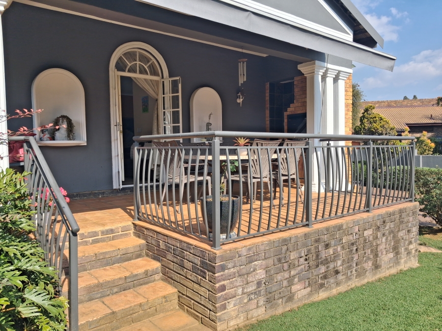4 Bedroom Property for Sale in Eden Glen Gauteng