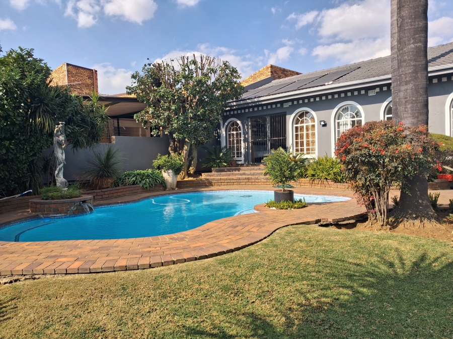 4 Bedroom Property for Sale in Eden Glen Gauteng