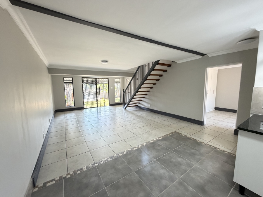 4 Bedroom Property for Sale in Garsfontein Gauteng
