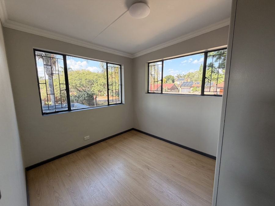4 Bedroom Property for Sale in Garsfontein Gauteng