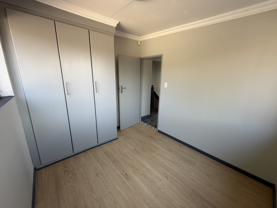 4 Bedroom Property for Sale in Garsfontein Gauteng