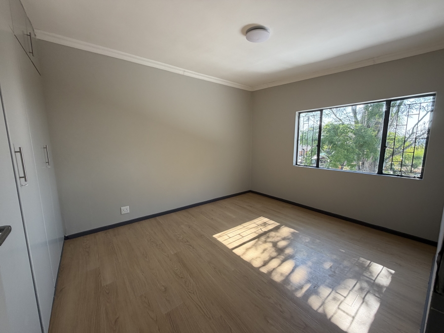 4 Bedroom Property for Sale in Garsfontein Gauteng