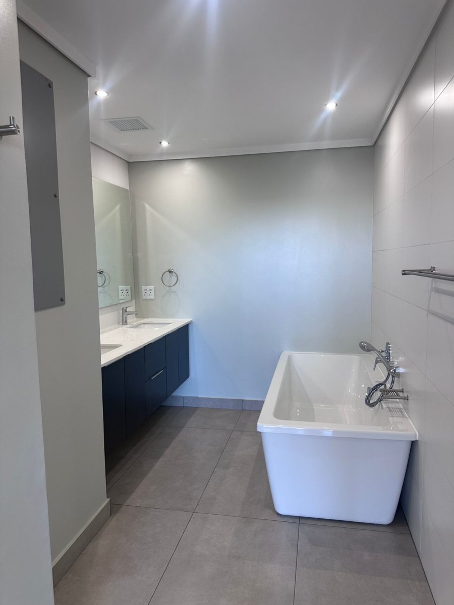 To Let 3 Bedroom Property for Rent in Ascend to Midstream Gauteng