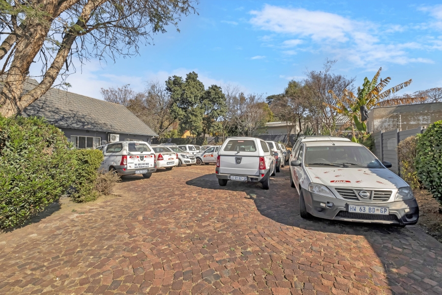 3 Bedroom Property for Sale in Wendywood Gauteng