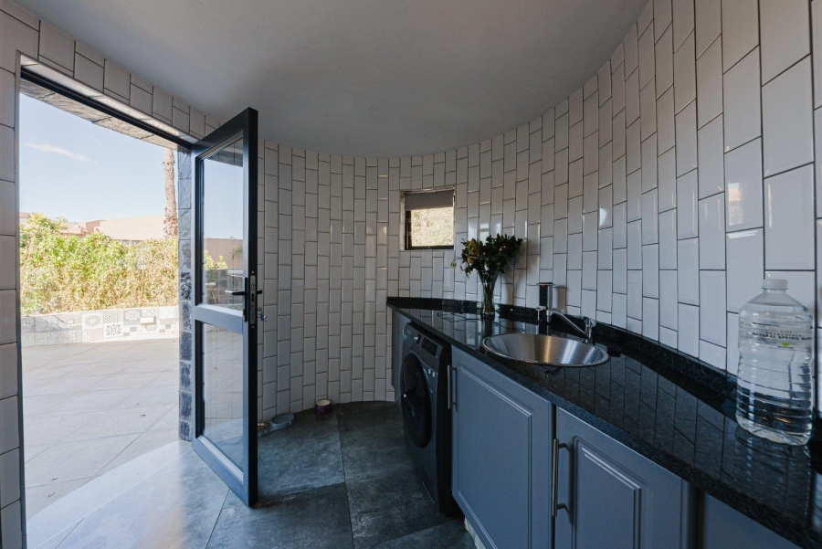 2 Bedroom Property for Sale in Bassonia Gauteng