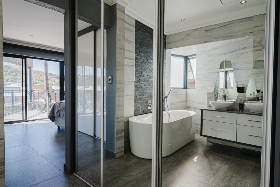 2 Bedroom Property for Sale in Bassonia Gauteng