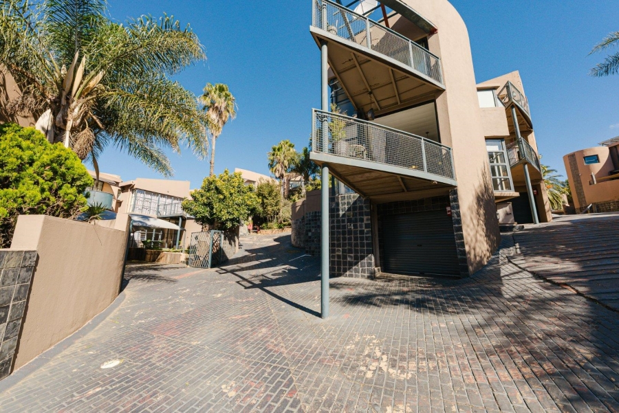 2 Bedroom Property for Sale in Bassonia Gauteng