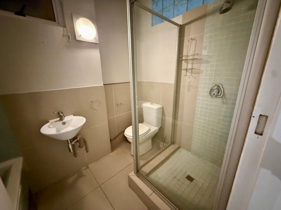 To Let 2 Bedroom Property for Rent in Illovo Gauteng