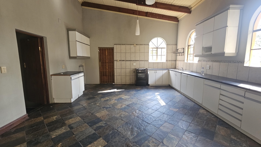 To Let 3 Bedroom Property for Rent in Crowthorne AH Gauteng