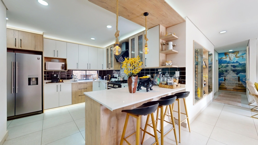 3 Bedroom Property for Sale in Dayanglen Gauteng