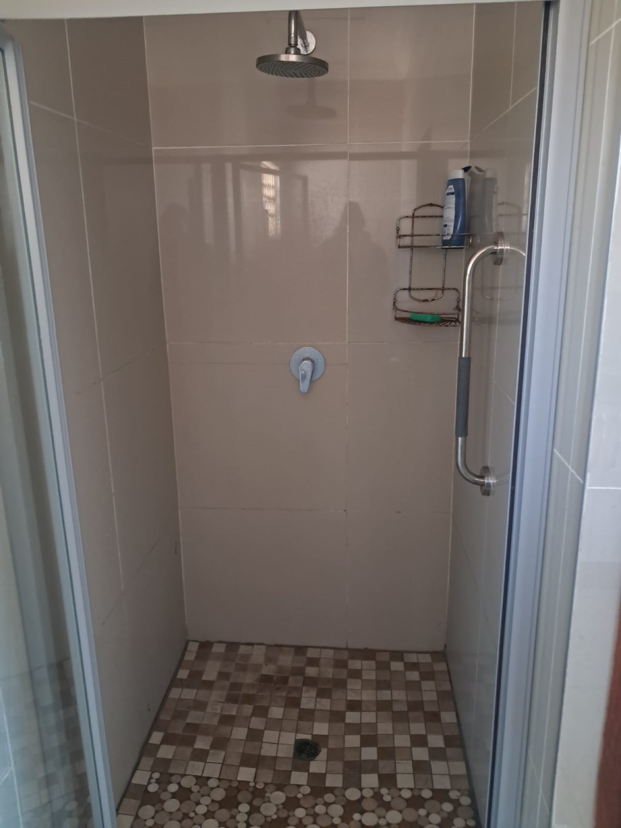 To Let 1 Bedroom Property for Rent in Mooikloof Gauteng