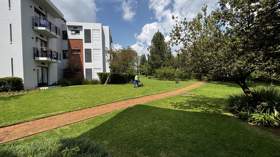 To Let 2 Bedroom Property for Rent in Jackal Creek Golf Estate Gauteng