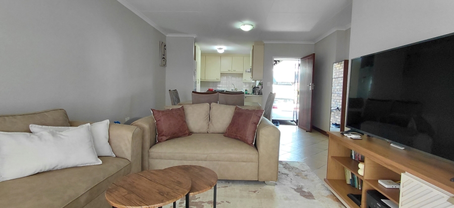 2 Bedroom Property for Sale in Beyers Park Gauteng