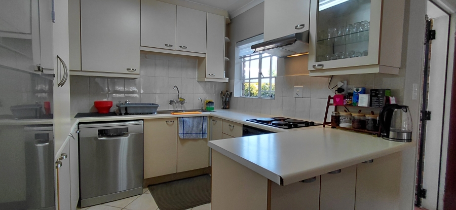 2 Bedroom Property for Sale in Beyers Park Gauteng