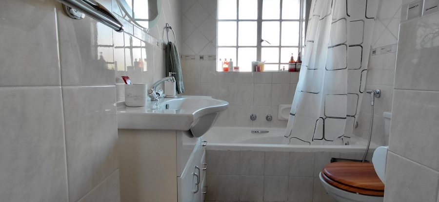2 Bedroom Property for Sale in Beyers Park Gauteng