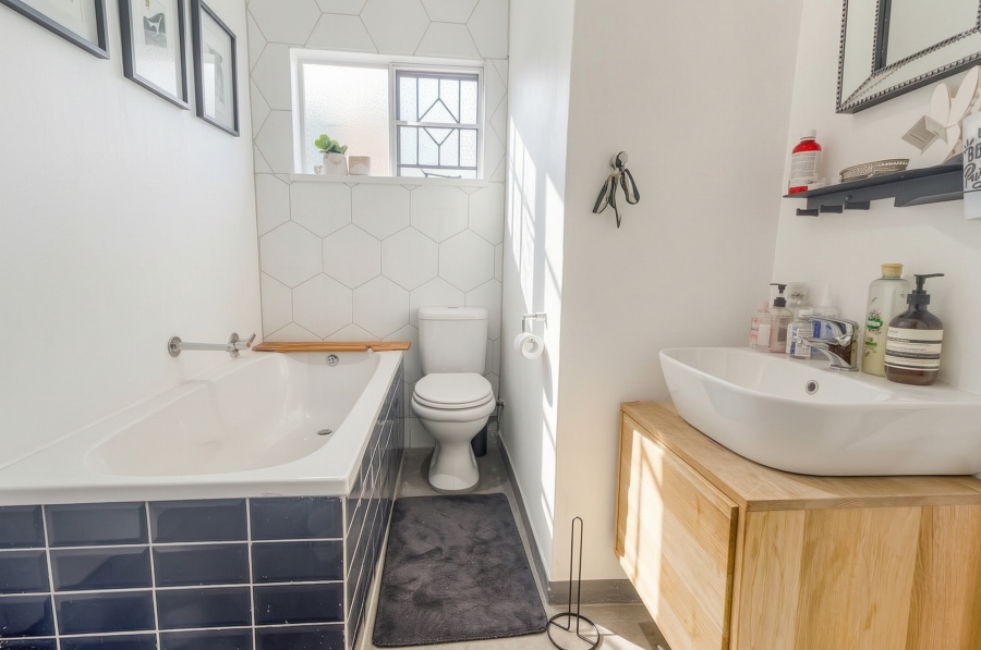 3 Bedroom Property for Sale in Illovo Gauteng
