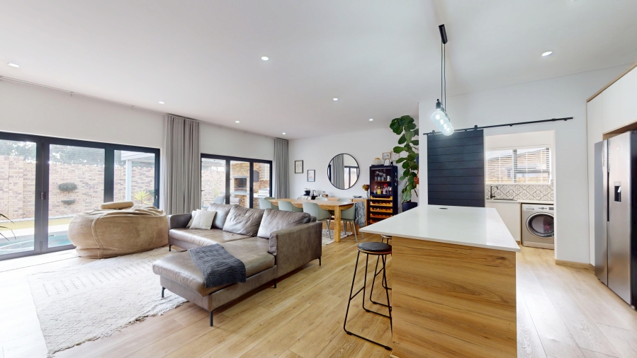 4 Bedroom Property for Sale in Dayanglen Gauteng