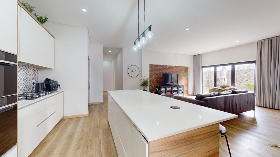 4 Bedroom Property for Sale in Dayanglen Gauteng
