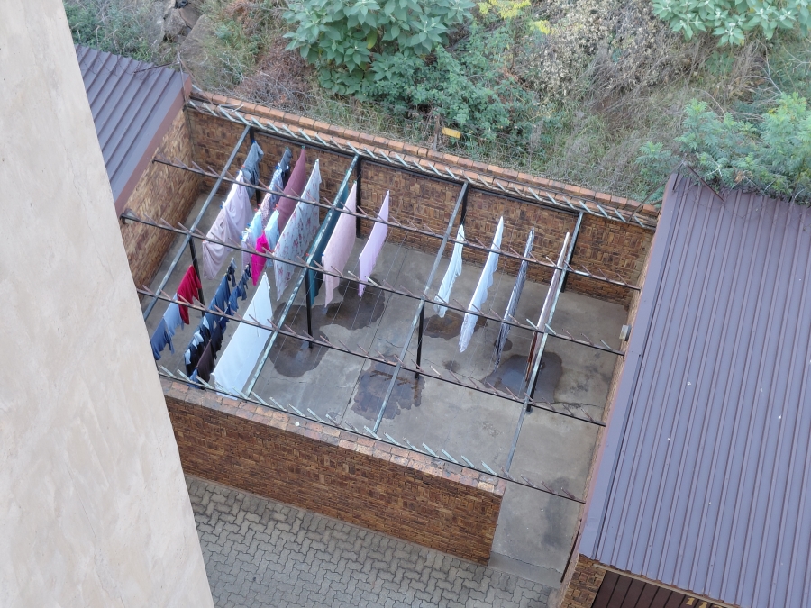 2 Bedroom Property for Sale in Pretoria North Gauteng