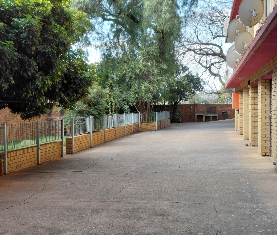 2 Bedroom Property for Sale in Pretoria North Gauteng