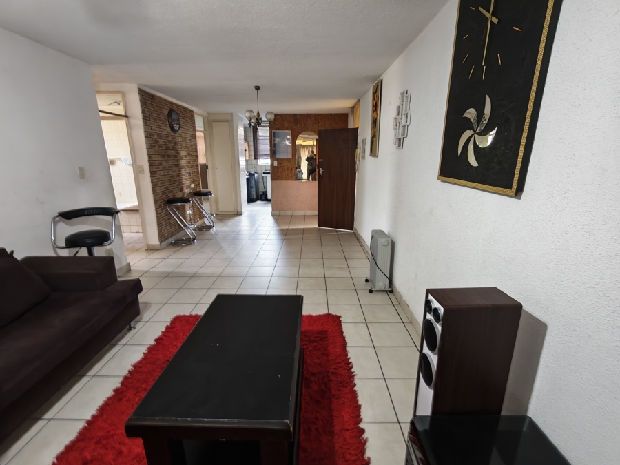 2 Bedroom Property for Sale in Pretoria North Gauteng