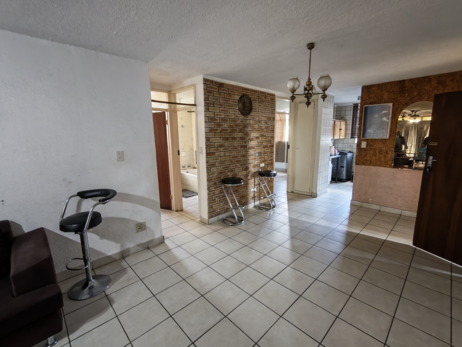2 Bedroom Property for Sale in Pretoria North Gauteng