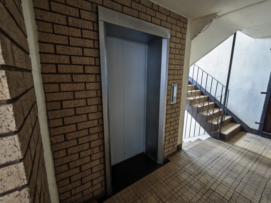 2 Bedroom Property for Sale in Pretoria North Gauteng