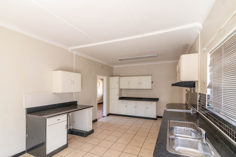 4 Bedroom Property for Sale in Sunnyridge Gauteng