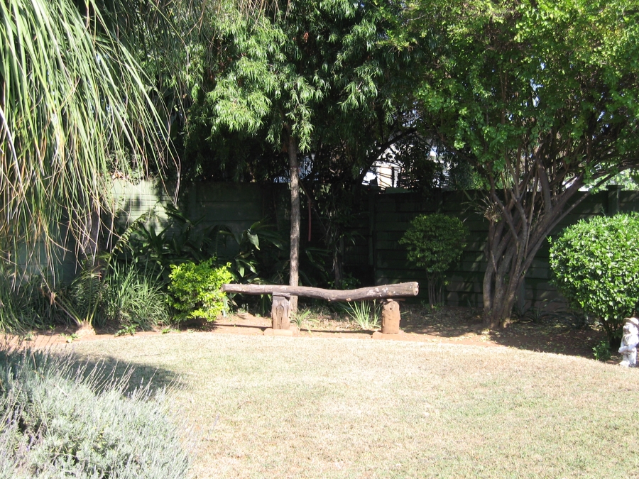 3 Bedroom Property for Sale in Queenswood Gauteng