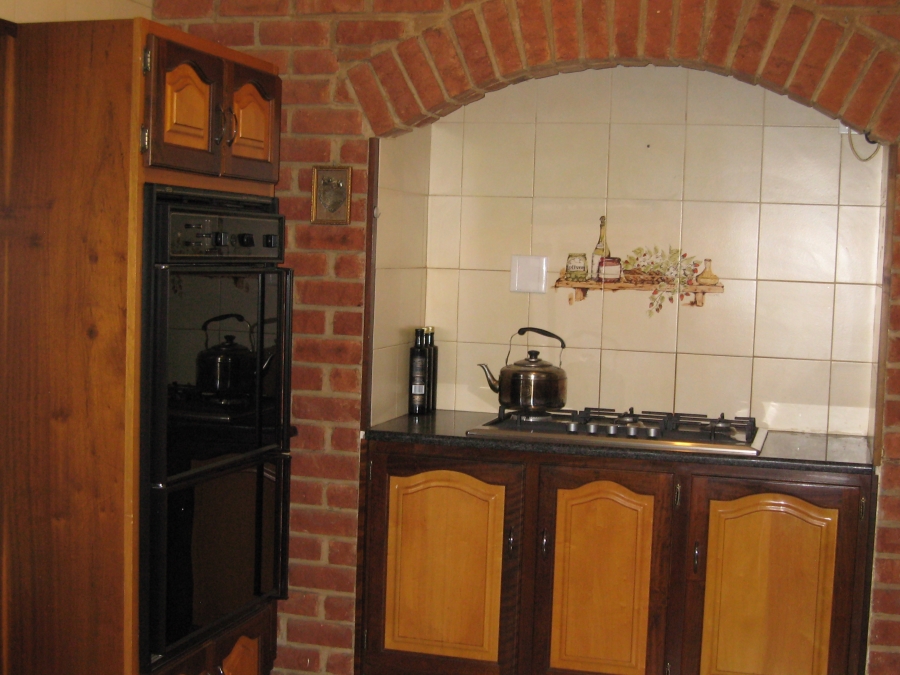 3 Bedroom Property for Sale in Queenswood Gauteng