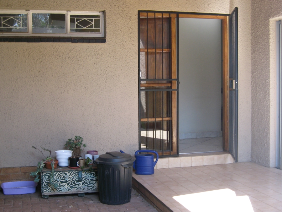 3 Bedroom Property for Sale in Queenswood Gauteng