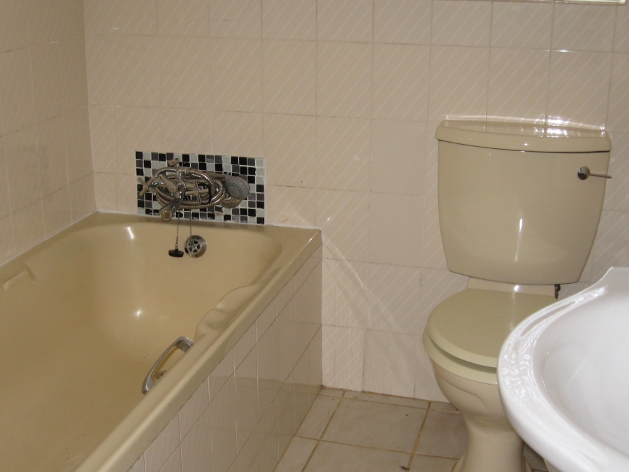 3 Bedroom Property for Sale in Queenswood Gauteng