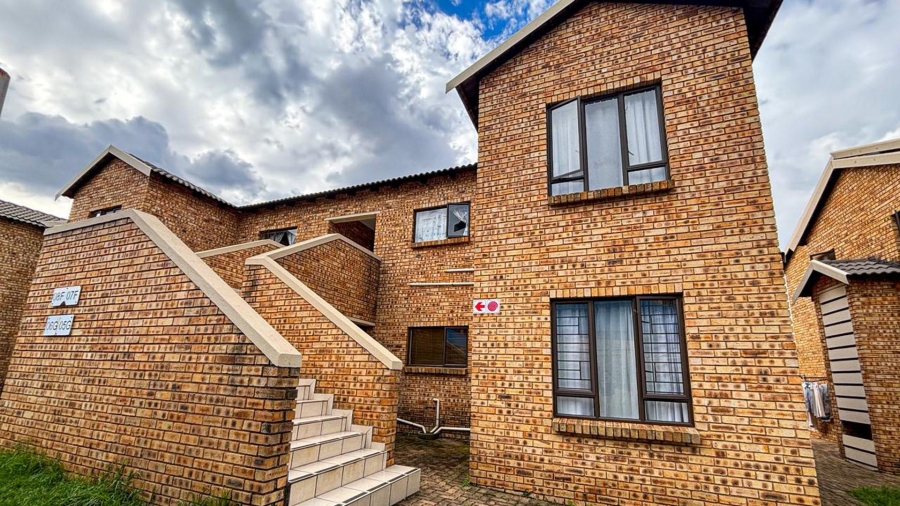 2 Bedroom Property for Sale in South Crest Gauteng