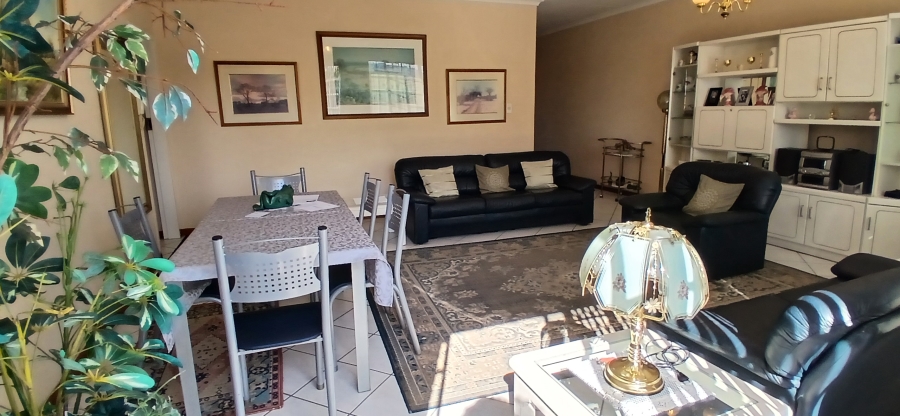3 Bedroom Property for Sale in New Redruth Gauteng
